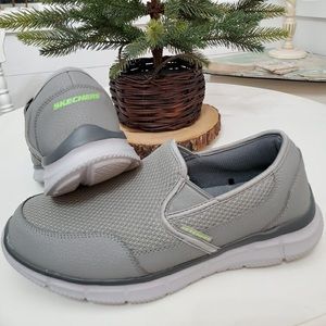 Men’s Sketchers shoes